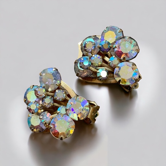 Estate Jewelry - Gorgeous Vintage Aurora Borealis Crystal Cluster Beaded Clip On Earrings